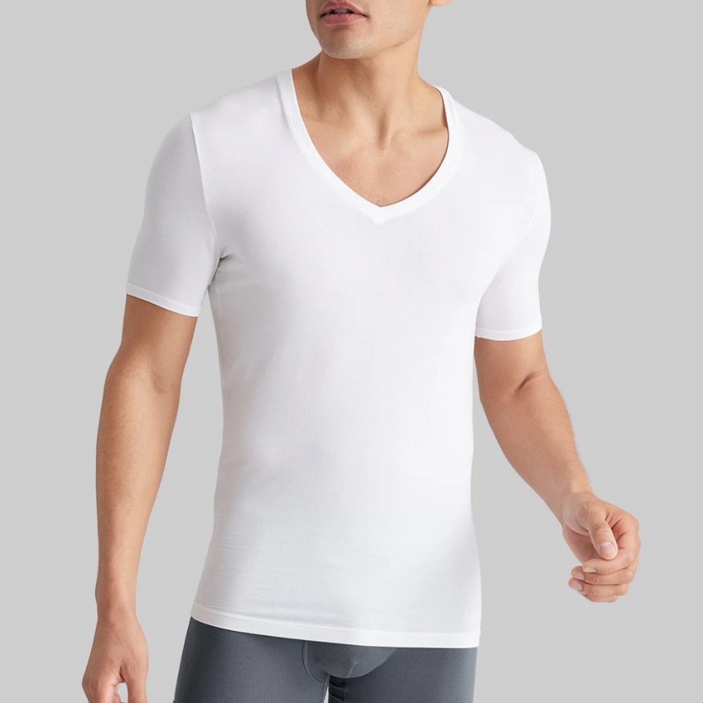 Tommy John Soft Second Skin Men's V-Neck Stay-Tucked White Undershirt
